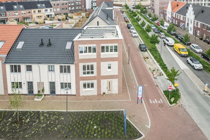 Bekijk foto 44 van Willem van Ariestraat 2