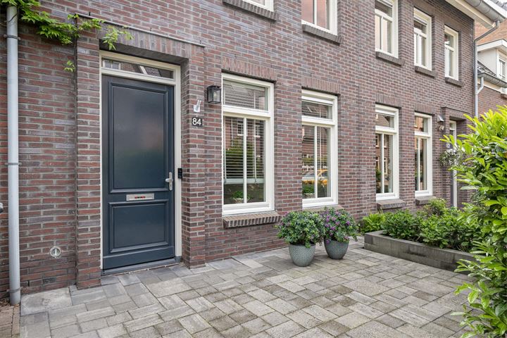 Bekijk foto 2 van Koningsstraat 84