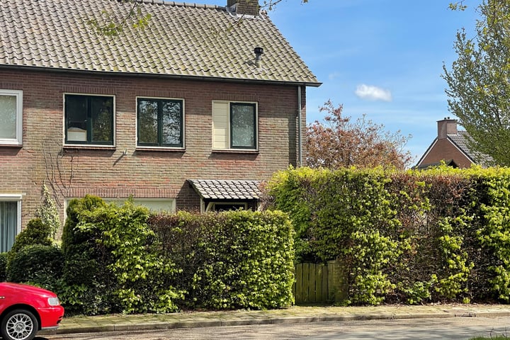 Bekijk foto 1 van Eijkmansstraat 44