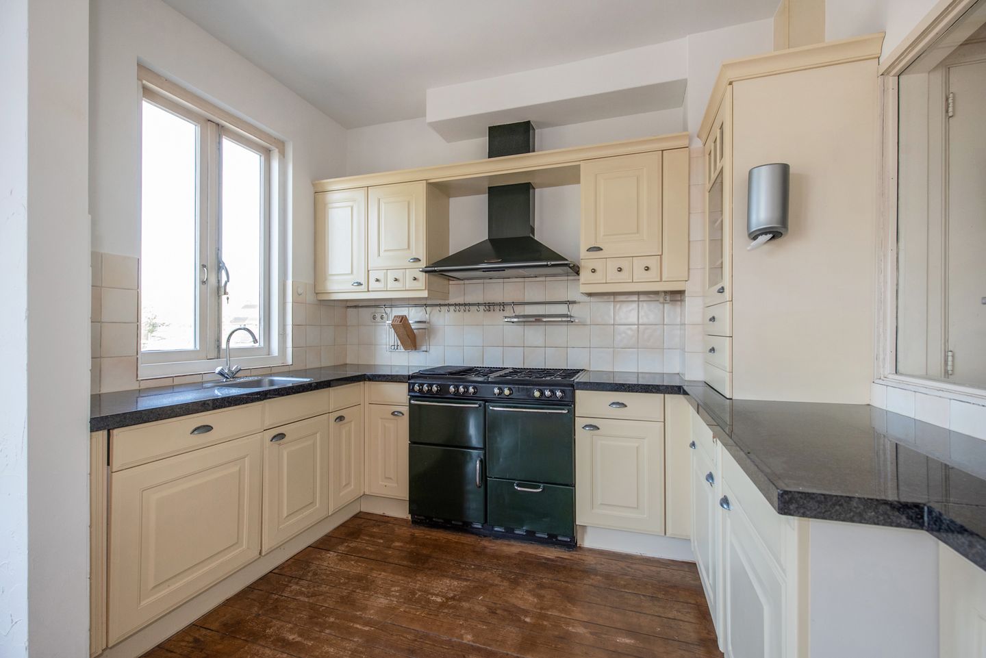 Photo 4 of Damsigtstraat 29