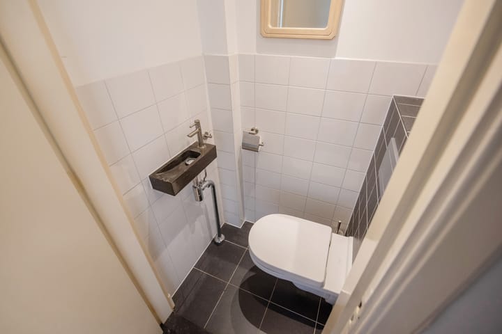 Photo 11 of Damsigtstraat 29