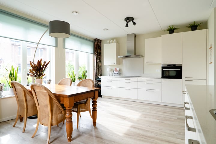 Bekijk foto 3 van J. van der Woerd-Mollstraat 78