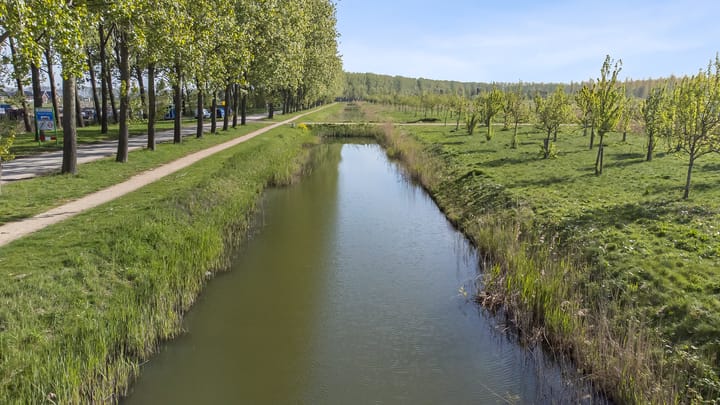 Foto 3 van Ambachtsheerenlaan