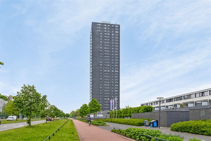 Bekijk foto 3 van Winkelcentrum Woensel 220