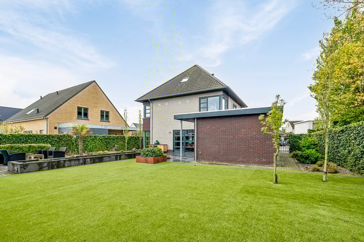 Photo 5 of van Riebeecklaan 37