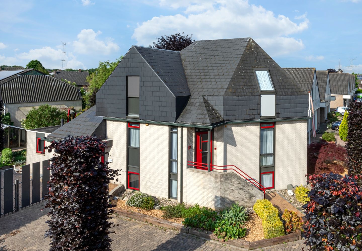 Foto 1 van Bernard van Damstraat 29