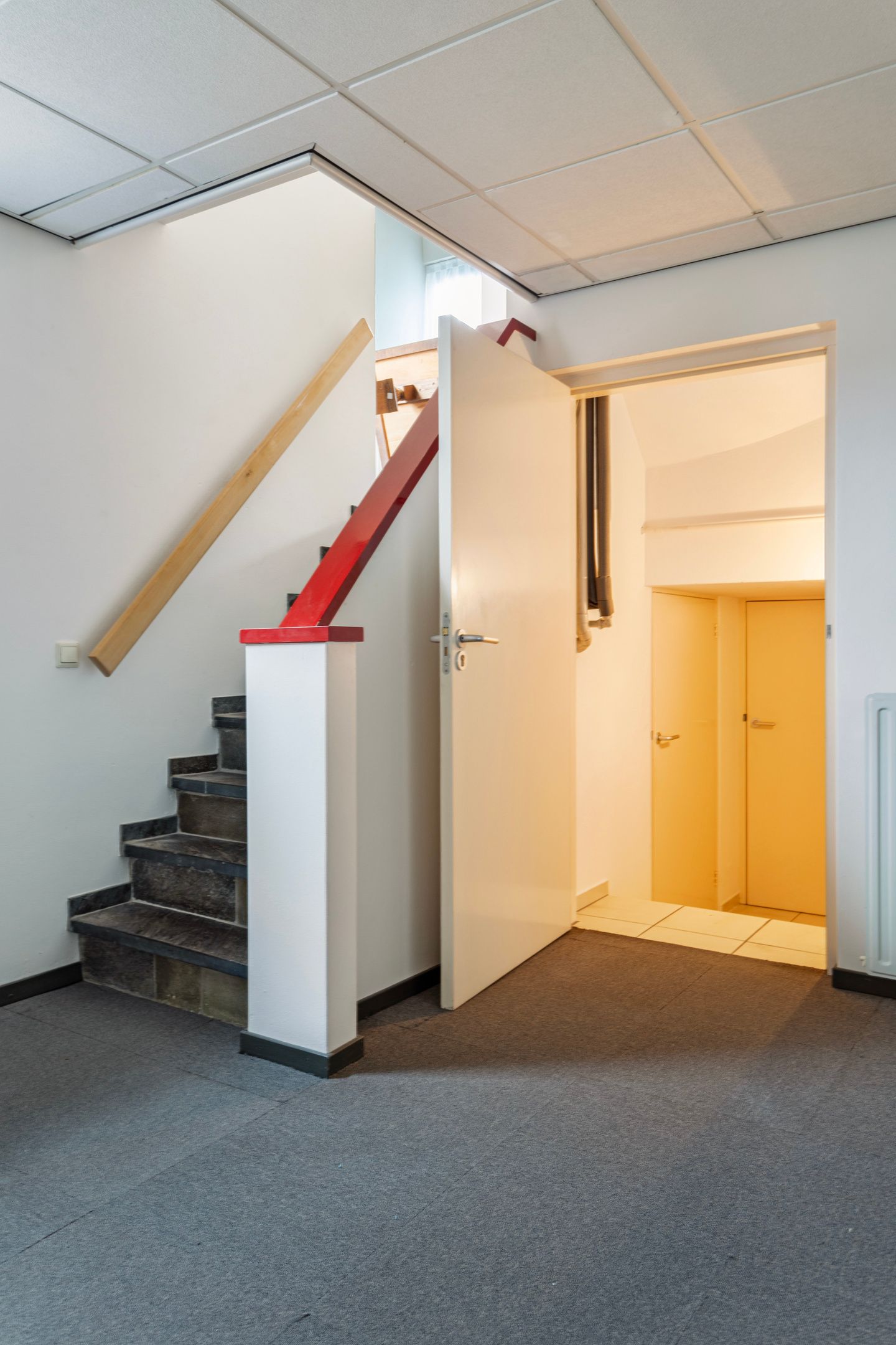 Photo 24 of Bernard van Damstraat 29