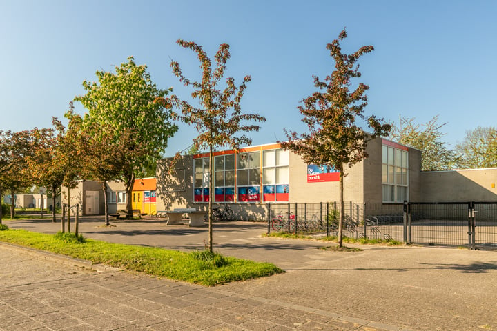 Bekijk foto 35 van Lenteklokjestraat 8