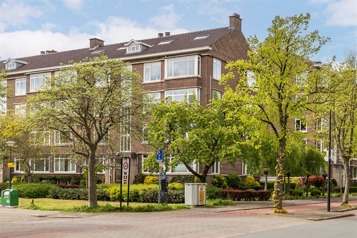 Bekijk foto 1 van Cromhoutlaan 8