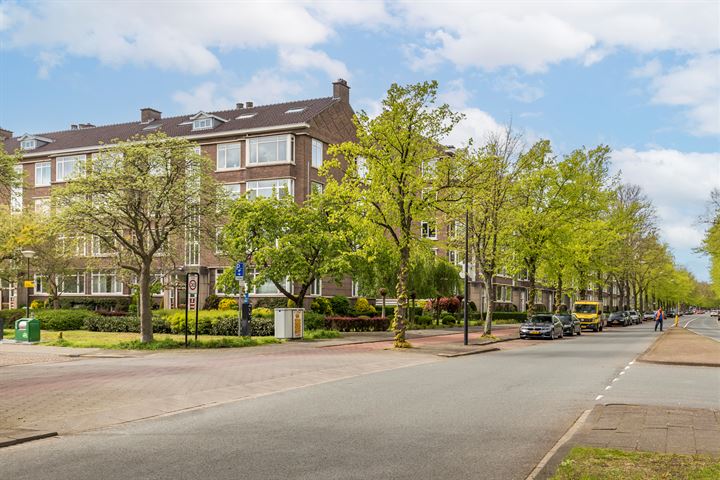 Bekijk foto 40 van Cromhoutlaan 8