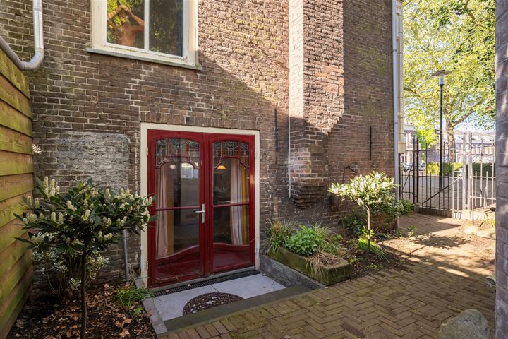 Bekijk foto 16 van Oudenhovenstraat 3