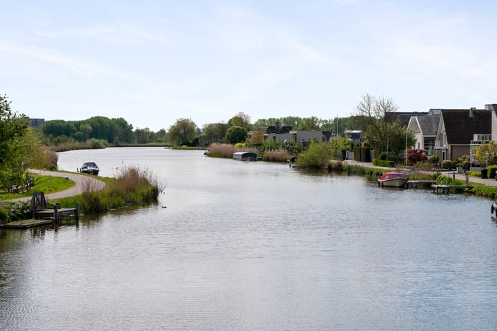 Bekijk foto 49 van Zuurbes 27