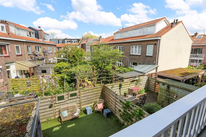 View photo 33 of Oostvlietstraat 34