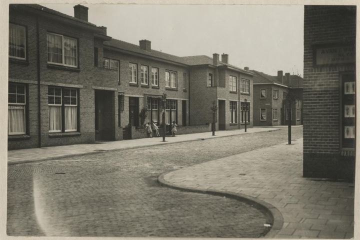 Bekijk foto 48 van Oostvlietstraat 34