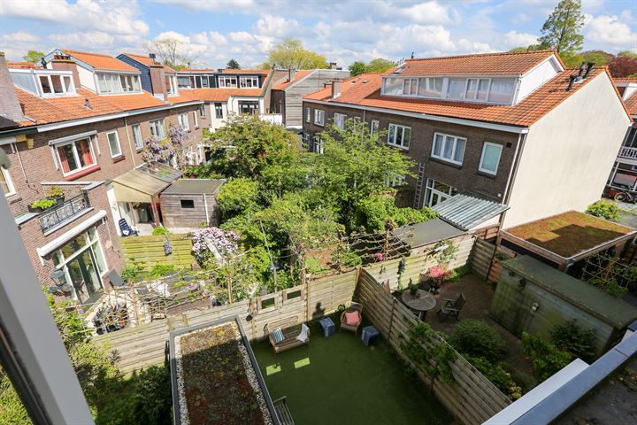 View photo 38 of Oostvlietstraat 34