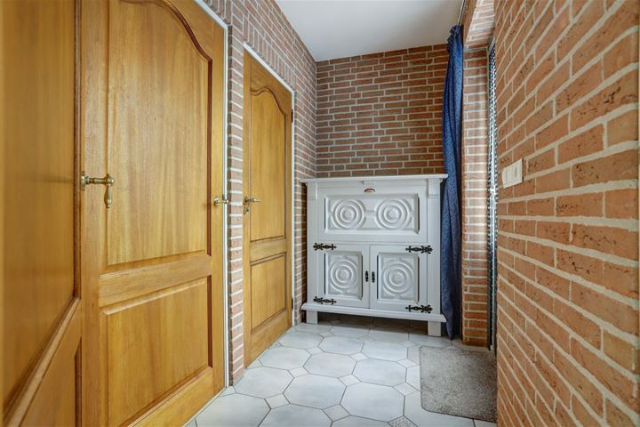 Bekijk foto 30 van Frederikstraat 6