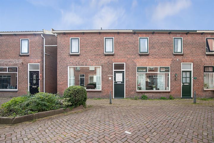 Bekijk foto 2 van van Brachtstraat 15