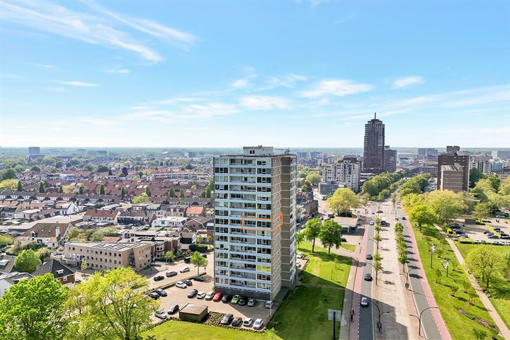 Bekijk foto 44 van Heutinkstraat 135