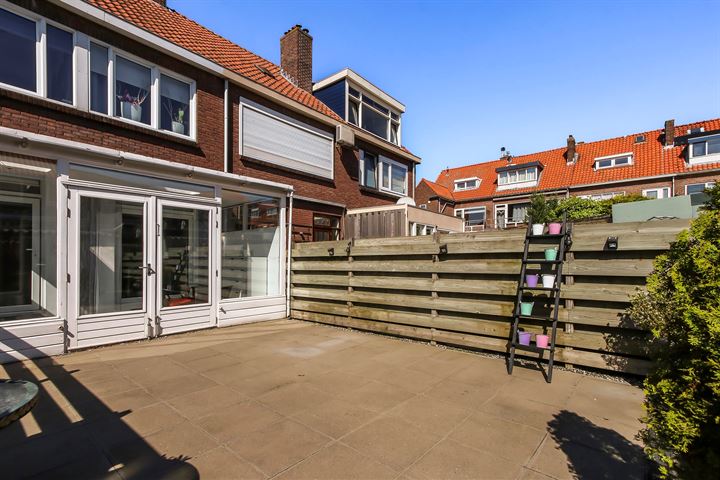 Bekijk foto 31 van H.W. Mesdagstraat 12