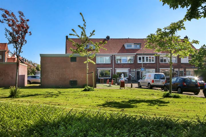 Bekijk foto 32 van H.W. Mesdagstraat 12