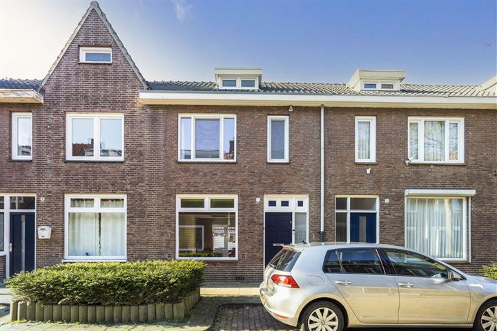 Bekijk foto 1 van Bisschop Metziusstraat 7