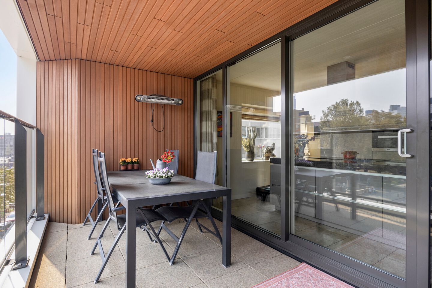 Photo 10 of Wijnhaven 75-J