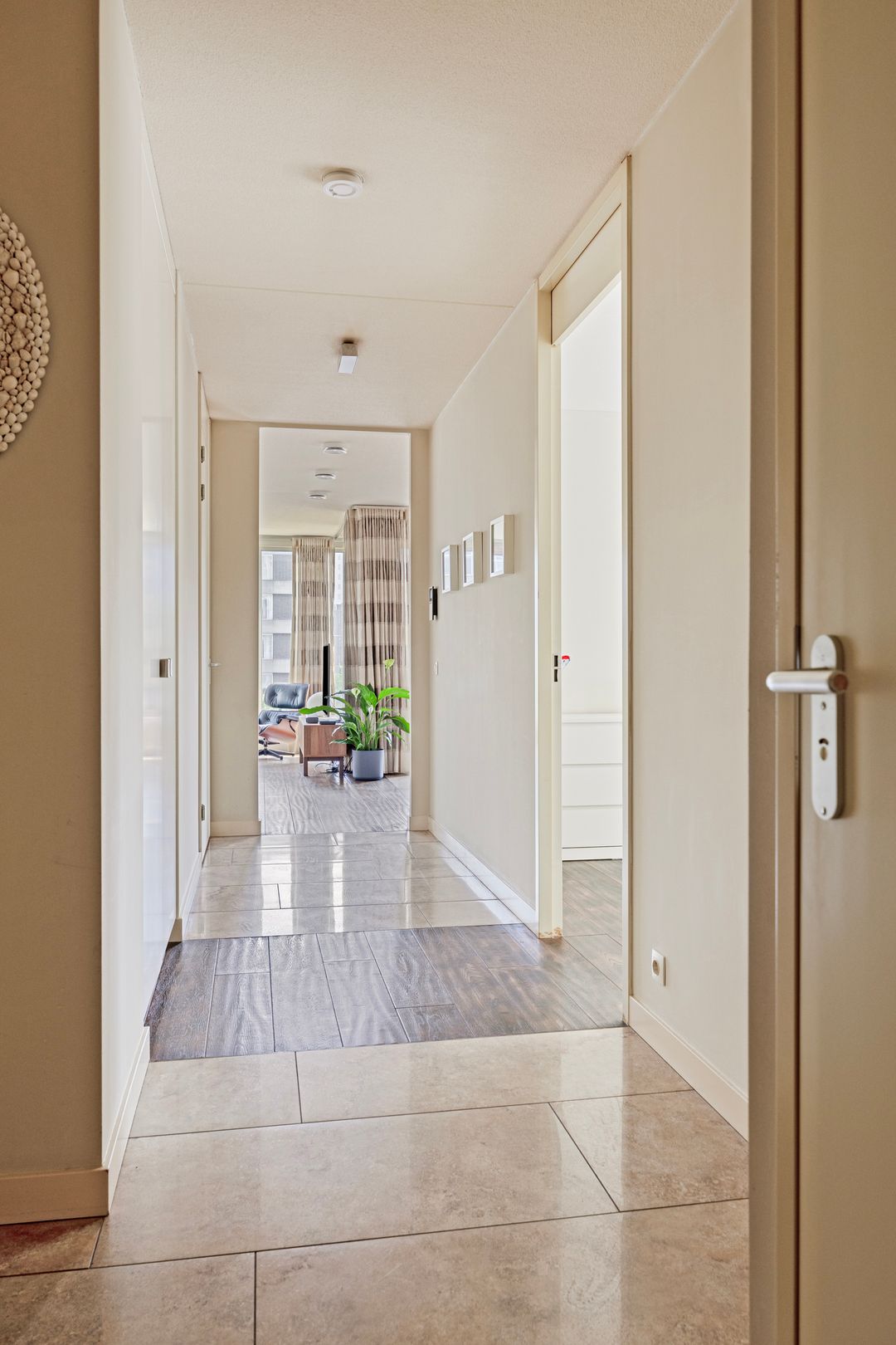 Photo 11 of Wijnhaven 75-J