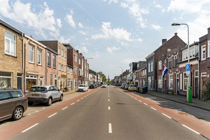 Bekijk foto 31 van Bredaseweg 166