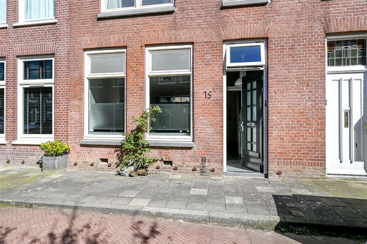 Bekijk foto 35 van Brandtstraat 15