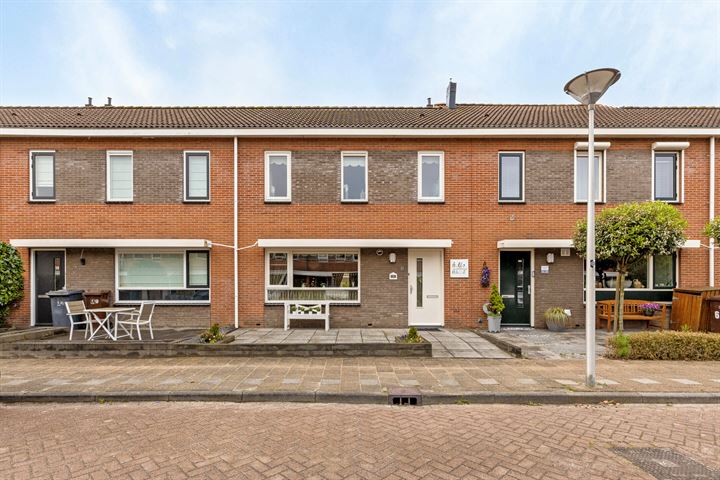 Bekijk foto 1 van Legatostraat 8