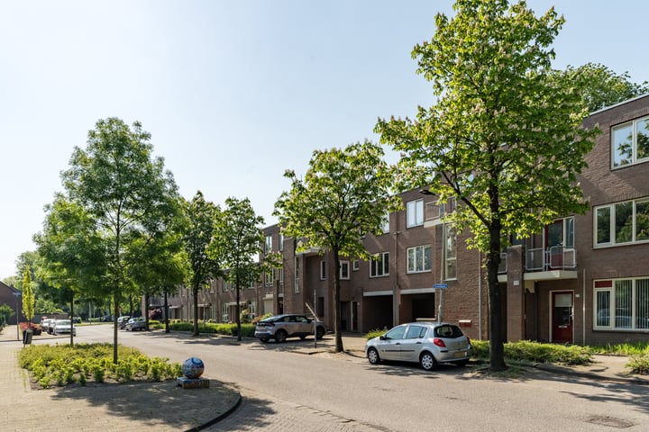 Bekijk foto 43 van Kesterenlaan 87