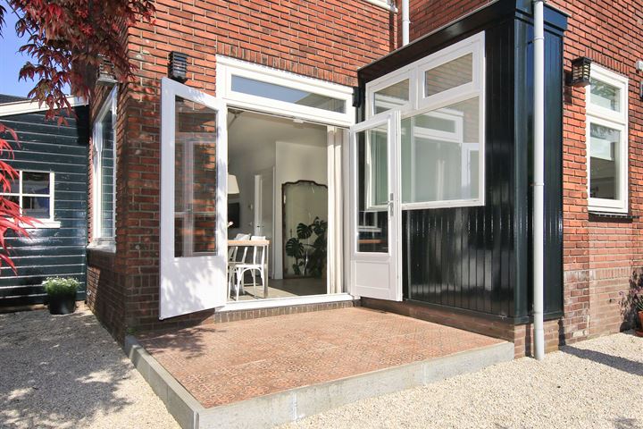 Bekijk foto 34 van Jan van Gentstraat 21