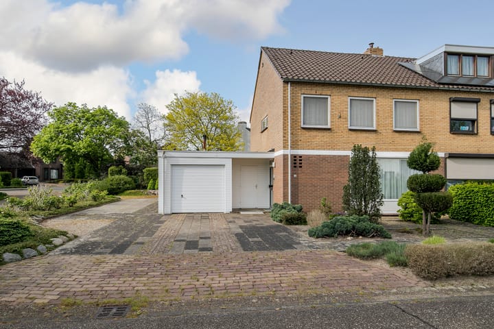 Foto 42 van Metternichstraat 10