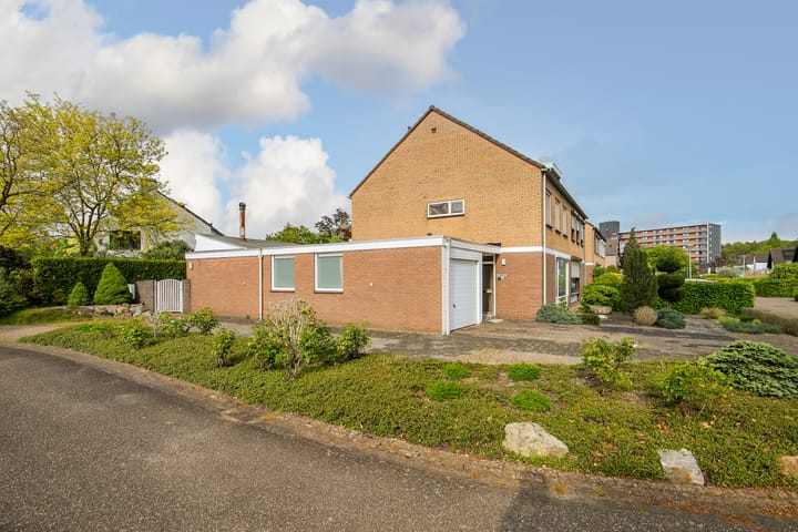 Foto 39 van Metternichstraat 10