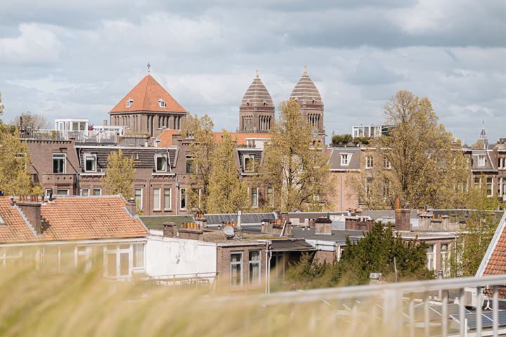 Bekijk foto 32 van J.J. Viottastraat 23-2