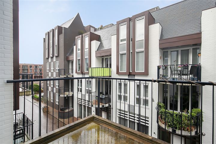 Bekijk foto 35 van Mgr vdn Tillaartstraat 38