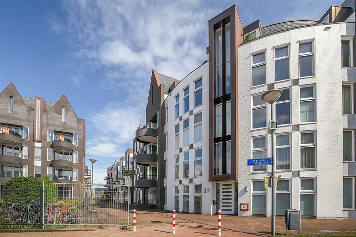 Bekijk foto 40 van Mgr vdn Tillaartstraat 38