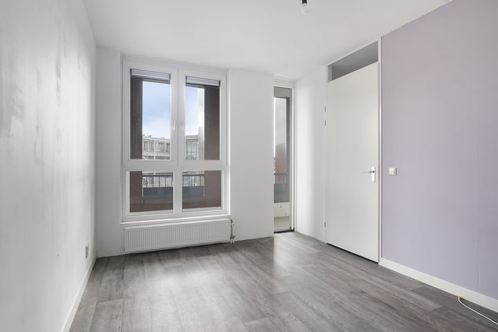 Bekijk foto 3 van Mgr vdn Tillaartstraat 42