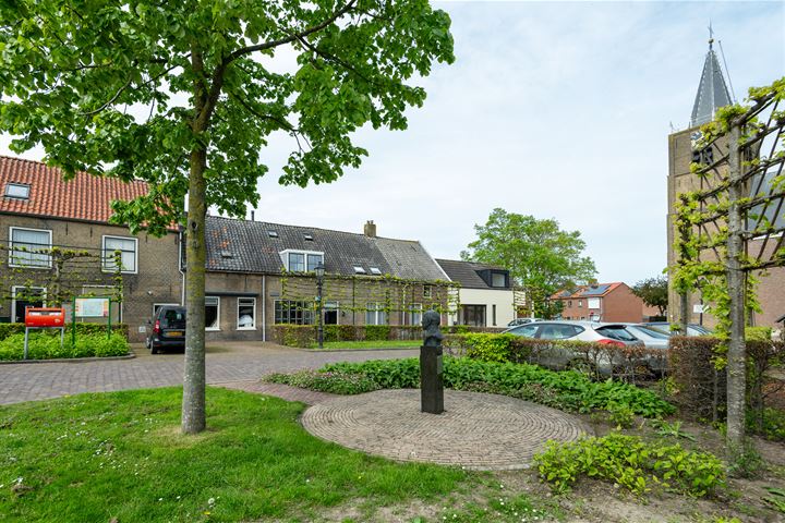 View photo 32 of Kerkstraat 1