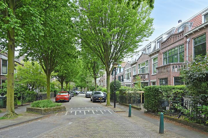 View photo 2 of Ottoburgstraat 13