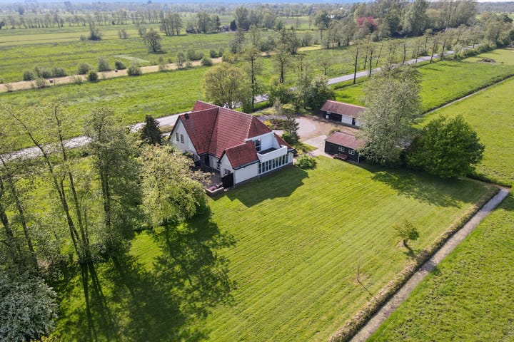 Foto 7 van Doezumerwei 1