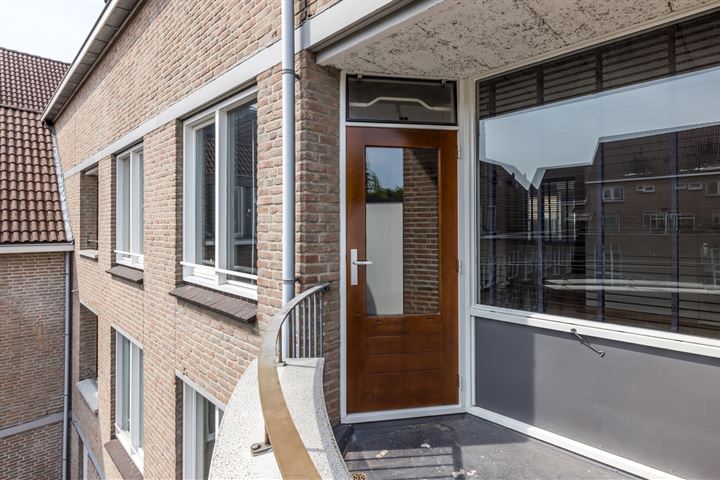 View photo 16 of Sint Teunisstraat 29-D