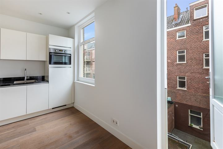 View photo 7 of Czaar Peterstraat 138-2