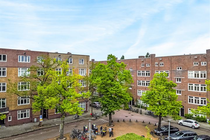 Bekijk foto 1 van Berkelstraat 8-2