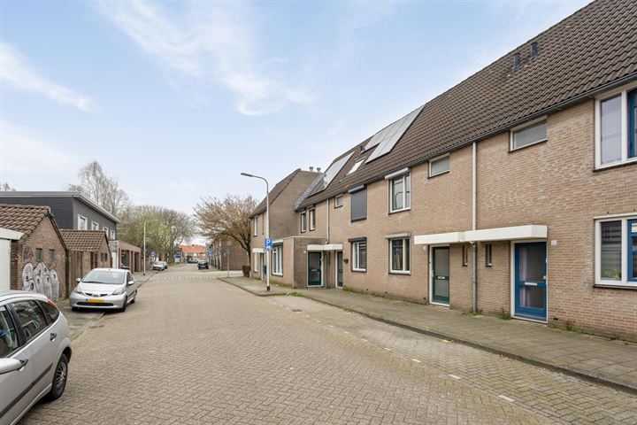 Bekijk foto 36 van IJskelderstraat 18