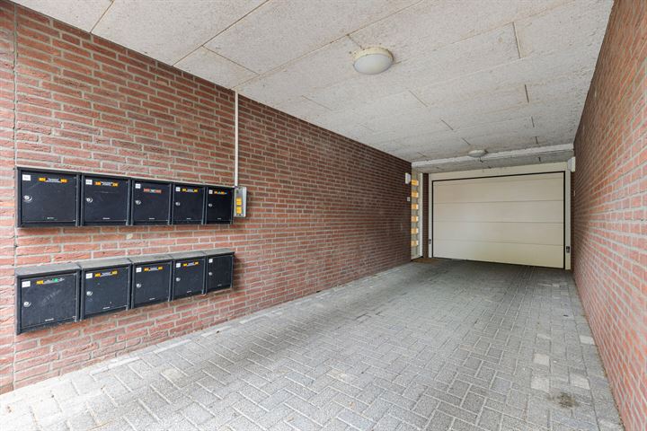 Bekijk foto 4 van Zeelsterstraat 50-J