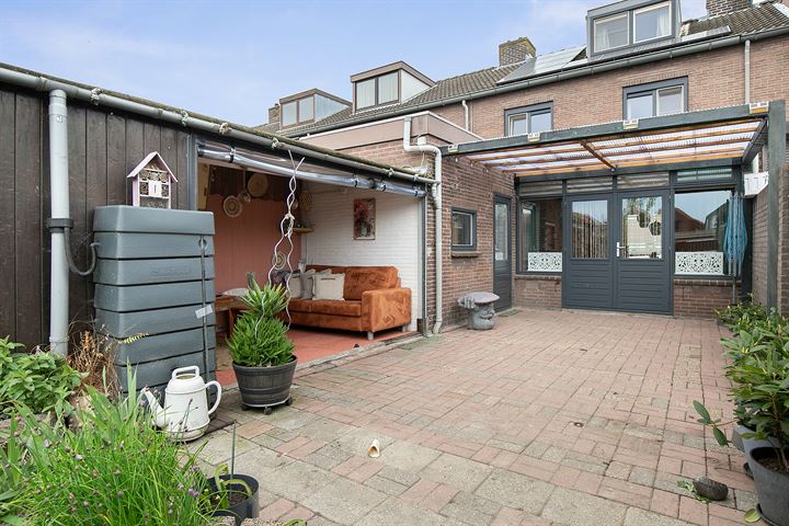 Bekijk foto 37 van Spoorstraat 67