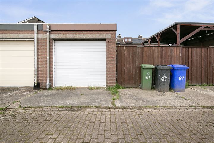 Bekijk foto 38 van Spoorstraat 67