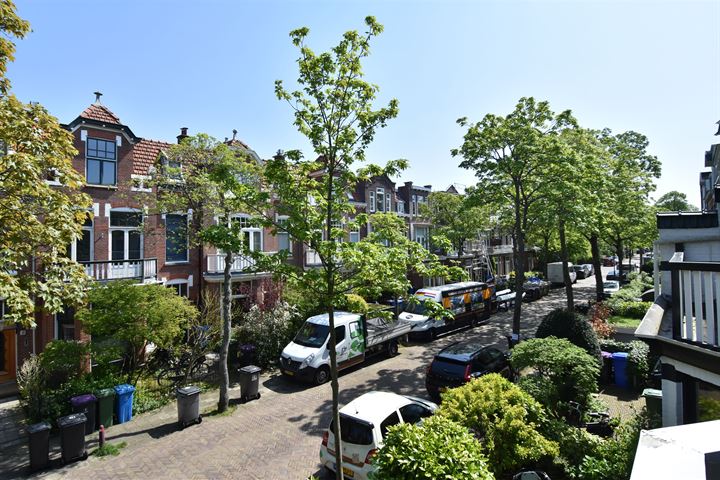 Bekijk foto 33 van Koninginnelaan 18