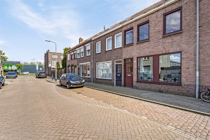 Bekijk foto 36 van Balistraat 8